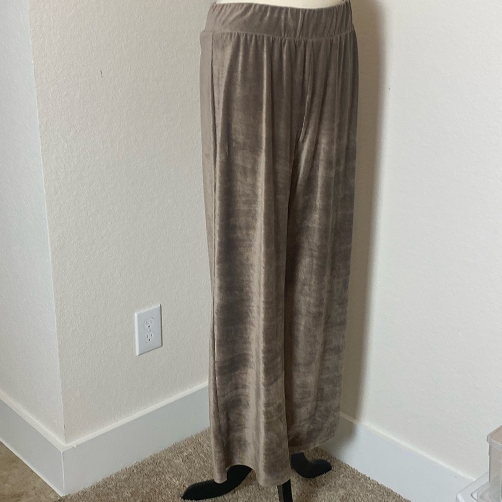 Soft surroundings velour finish fabric